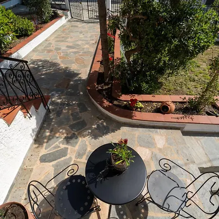 Lejlighed Rustic Cat - Sleeps 8 - Free Parking Kavala